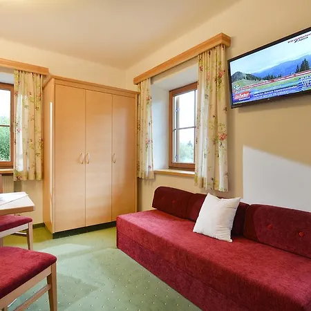 Homestay Schneeberghof Westendorf